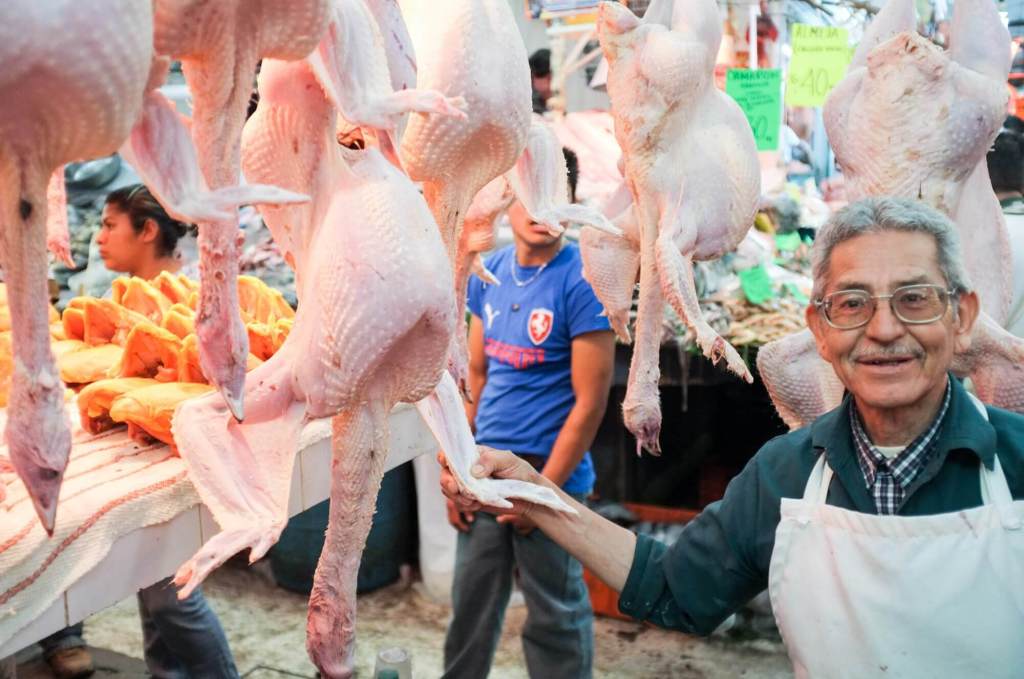 Turkeys at La Merced market